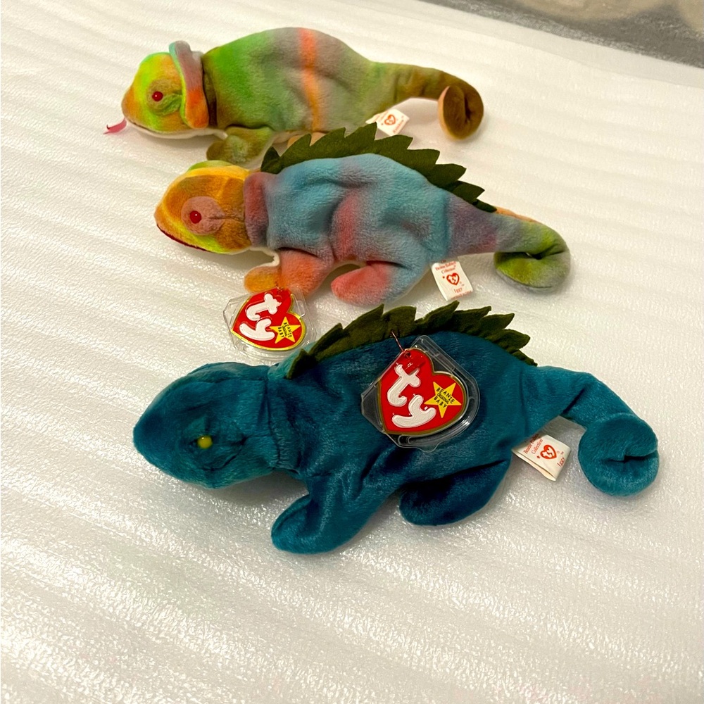 RARE Ty Beanie Baby Collector’s Set 2 “Iggy” Iguanas + 1 “Rainbow” Chameleon 90s